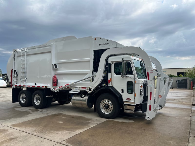 New Stock 2025 McNeilus Atlantic Front Loader For Sale MN,IA,WI,NE,OH,MI,ND,SD,IL,MO,KS