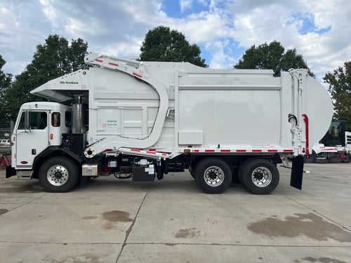 2025 McNeilus Atlantic 40 yd Front Loader