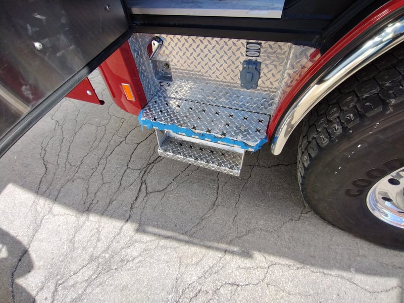 MaQueen Emergency A 112 JPG
