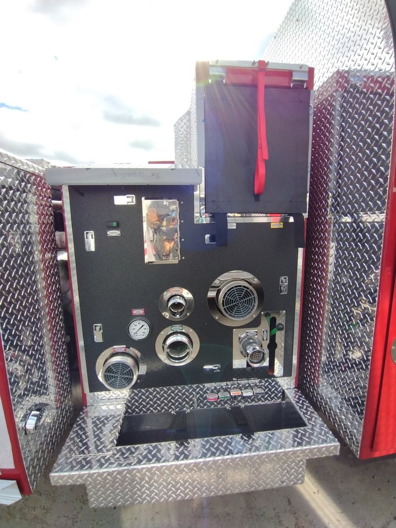MacQeen Emergency A 409 jpg