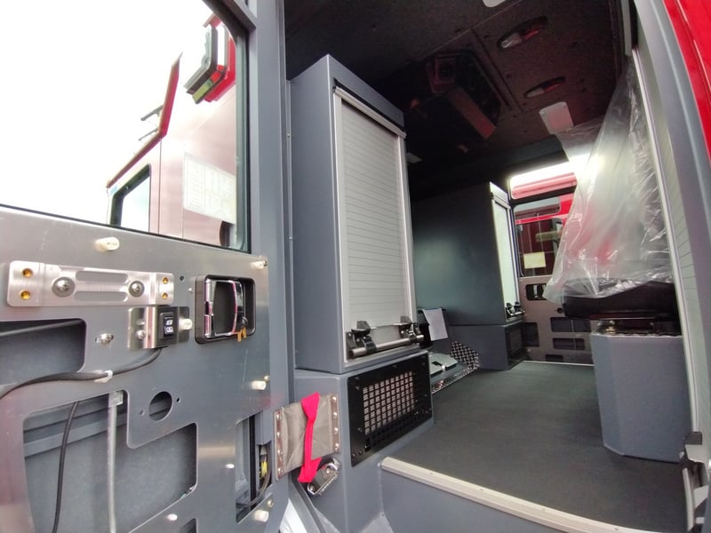 MacQeen Emergency A 434 jpg