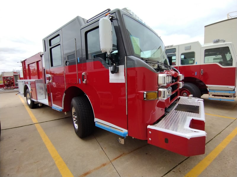 MacQeen Emergency A 462 jpg