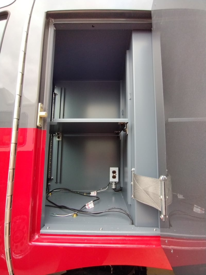 MacQeen Emergency A 472 jpg