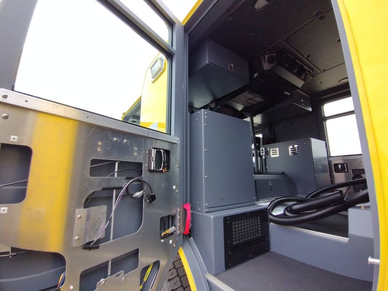 MacQeen Emergency A 525 jpg