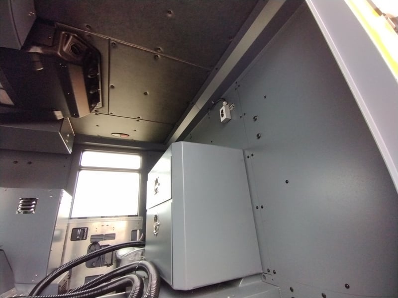 MacQeen Emergency A 528 jpg