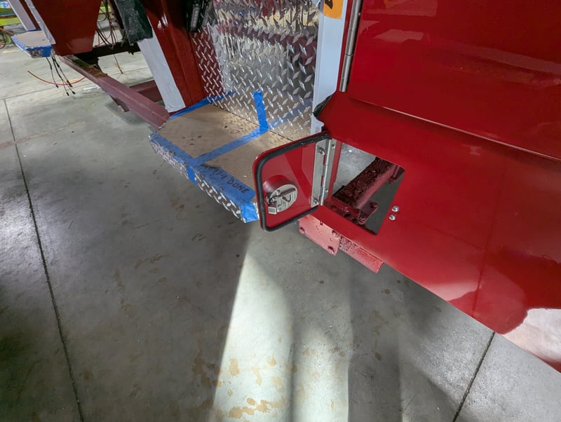 MacQueen 01 150 jpg 3