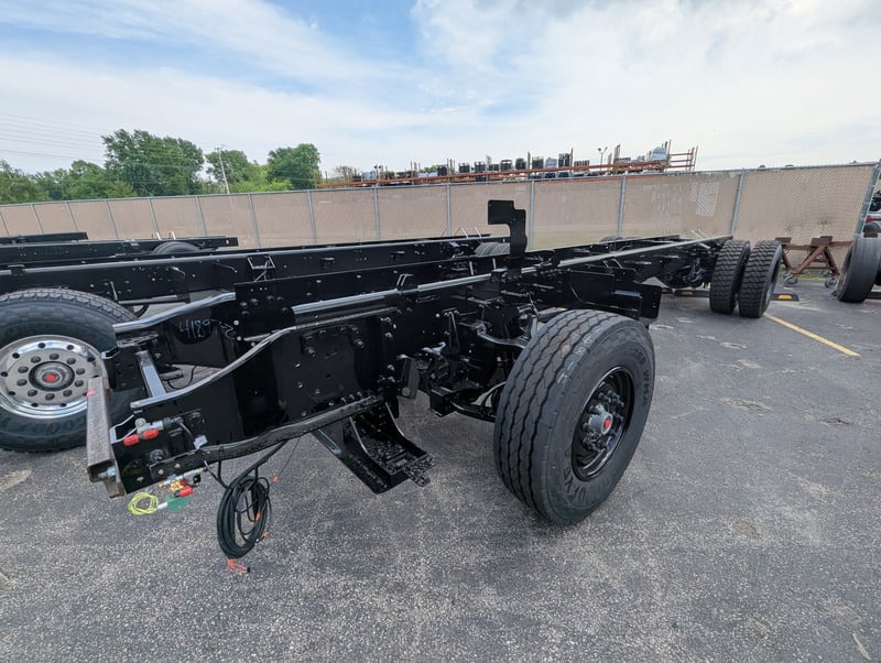 MacQueen 01 32 jpg 3