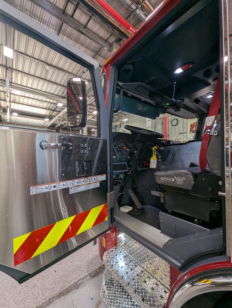 MacQueen 01 387 jpg