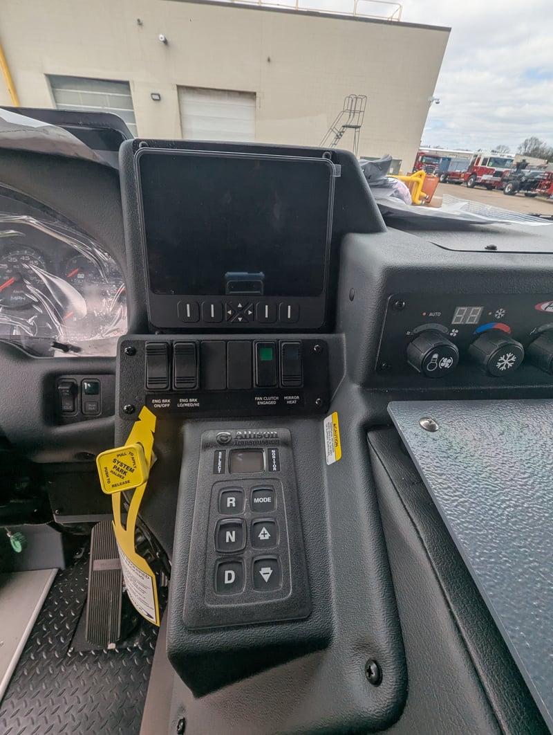 MacQueen 01 467 jpg