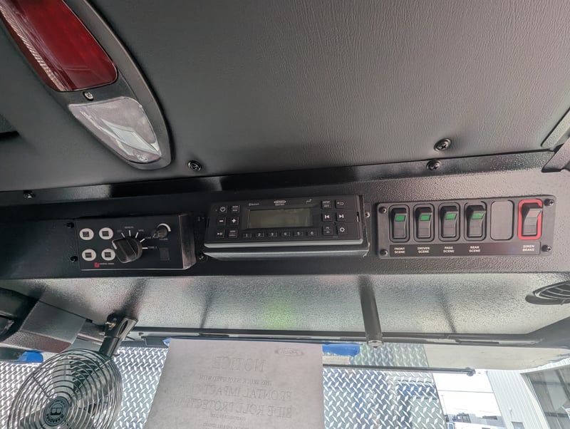 MacQueen 01 50 jpg 1