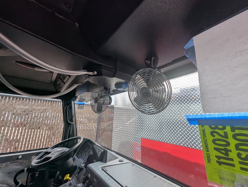 MacQueen 01 51 jpg 1