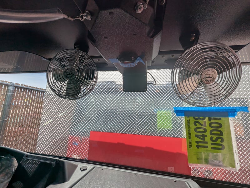 MacQueen 01 57 jpg 1