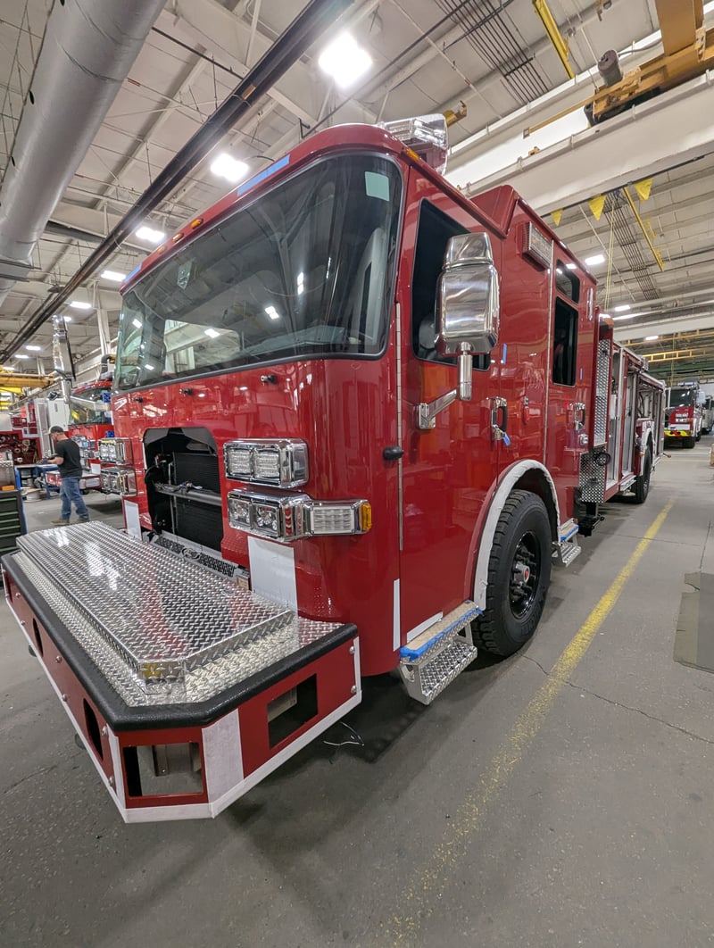 MacQueen 01 571 jpg 1