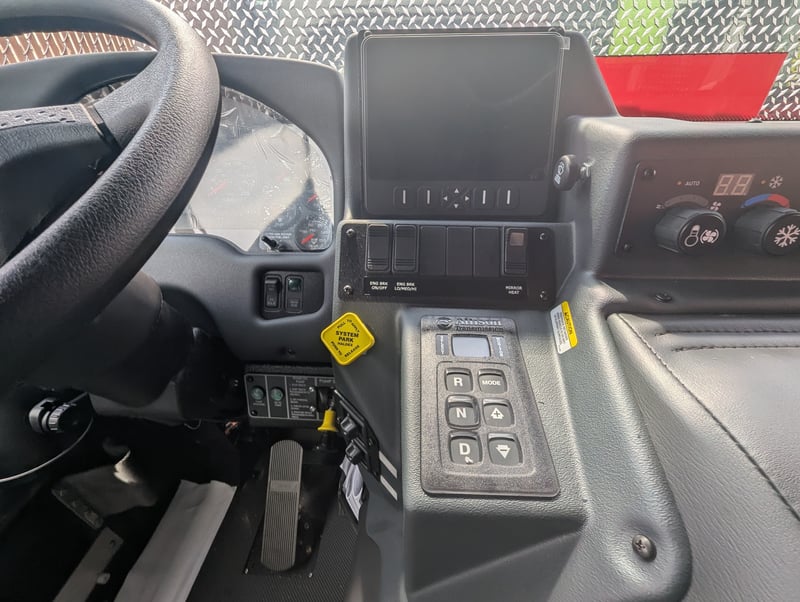 MacQueen 01 59 jpg 1