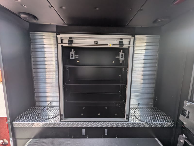 MacQueen 01 68 jpg 1