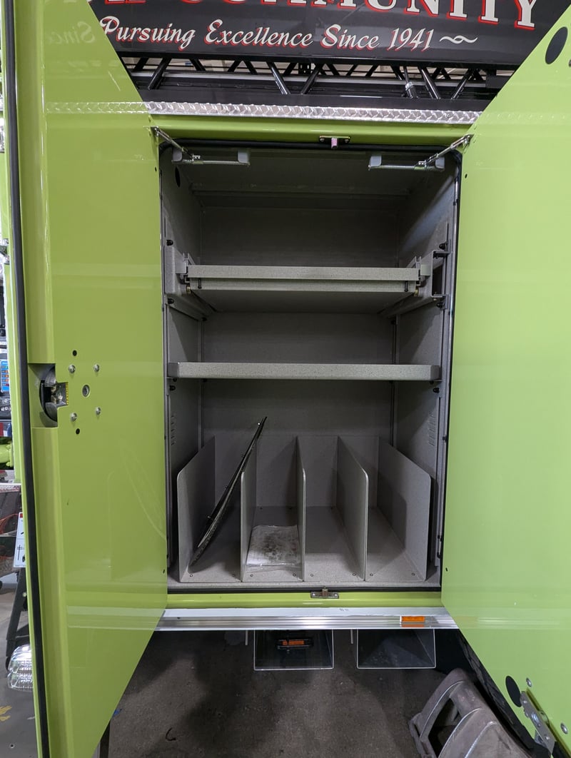MacQueen 01 712 jpg 1