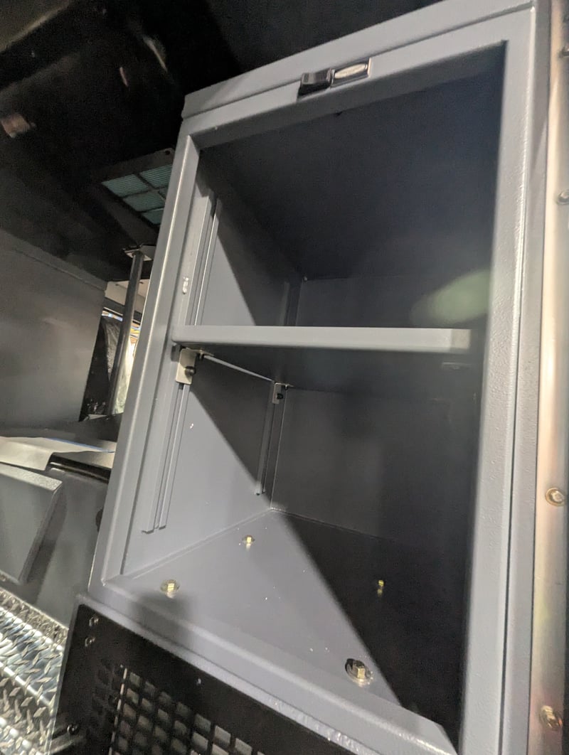 MacQueen 01 901 jpg
