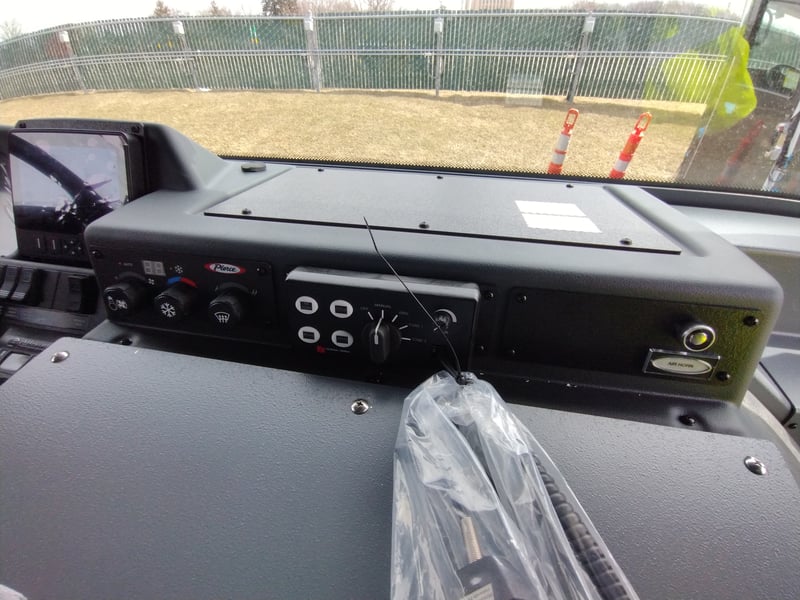 MacQueen 02 (825) jpg