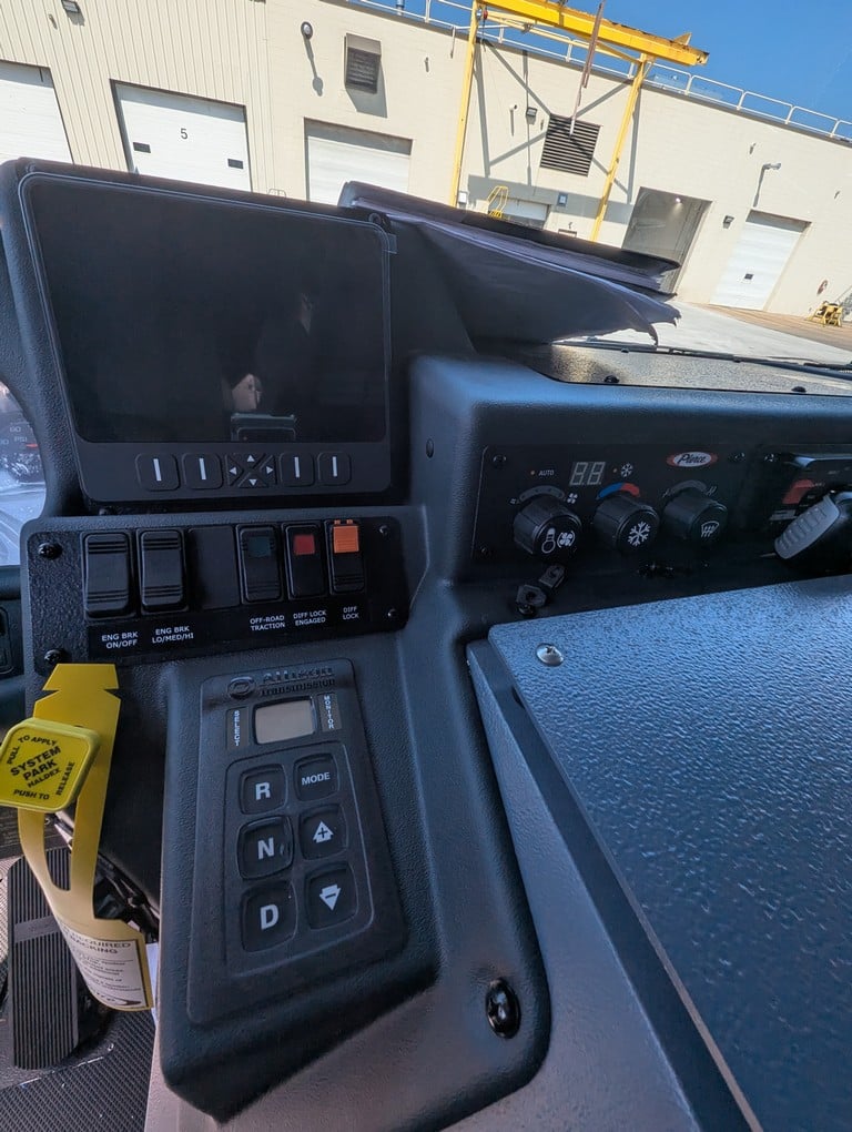 MacQueen 02 122 jpg 3