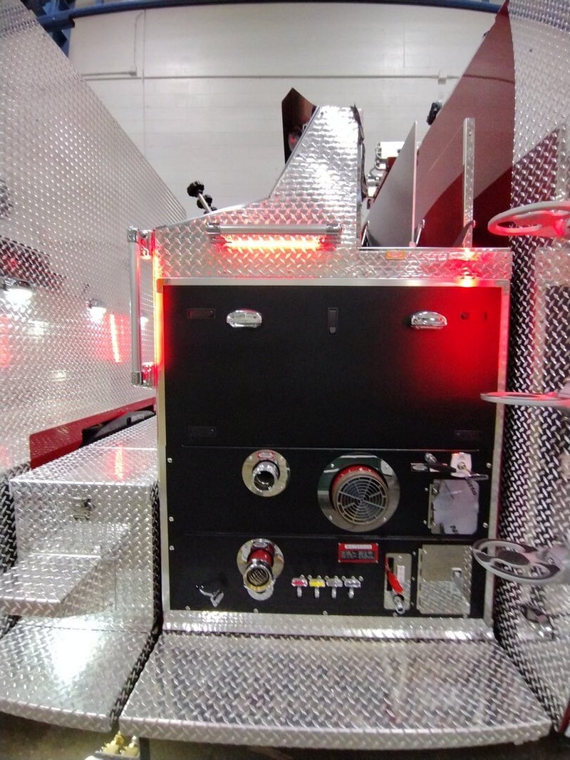 MacQueen 07 12 265 jpg