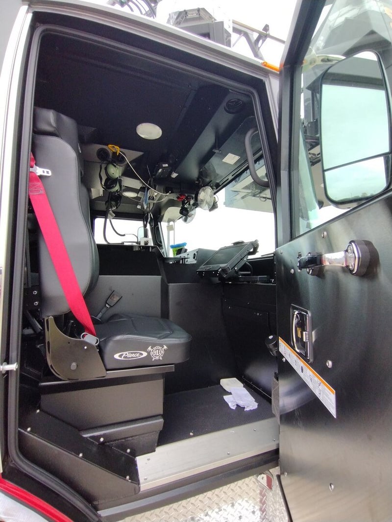 MacQueen 07 12 57 jpg