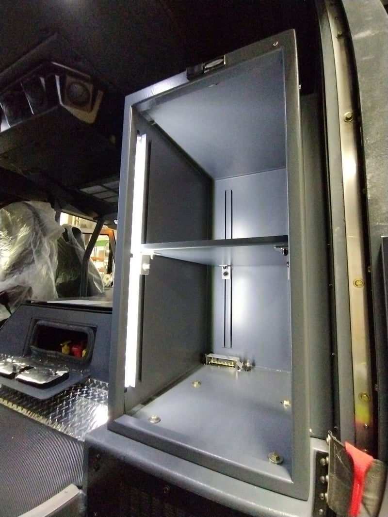 MacQueen A 09 23 A (302) JPG