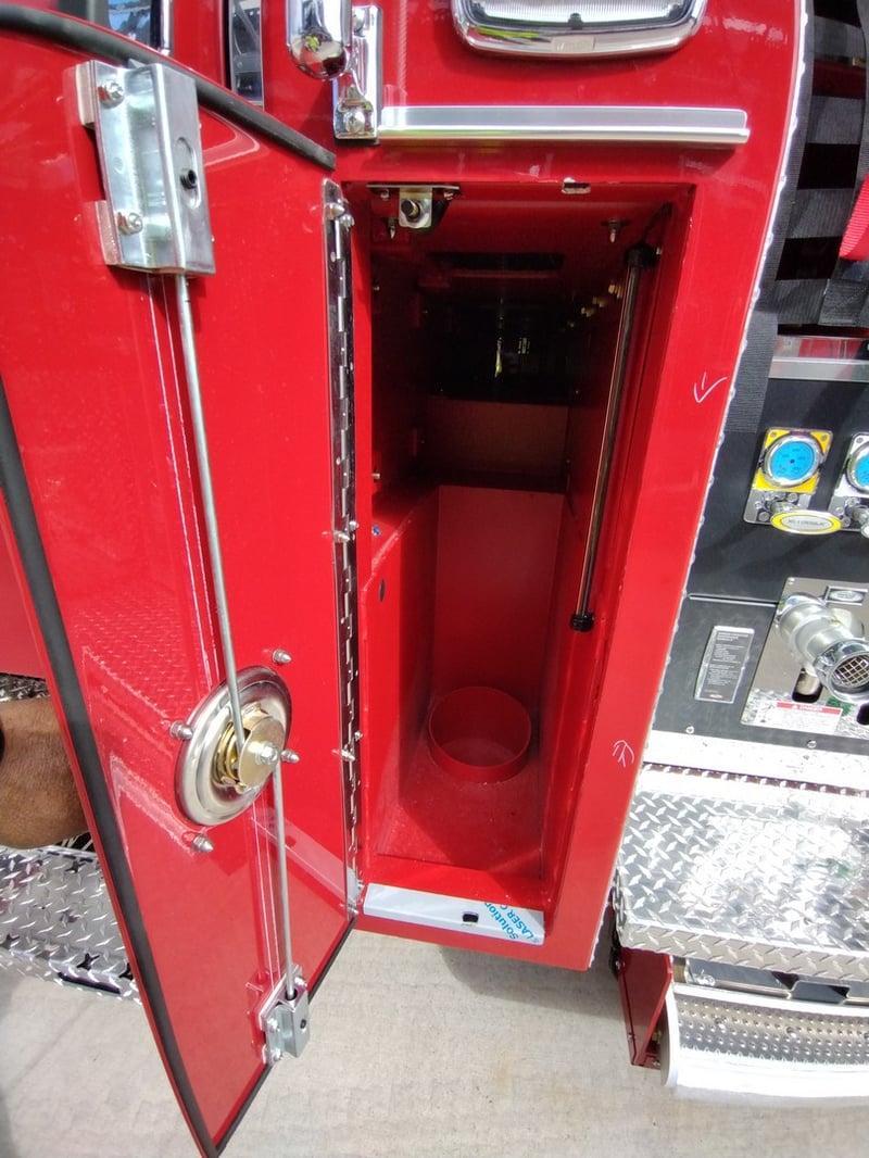 MacQueen A 09 23 A (515) jpg