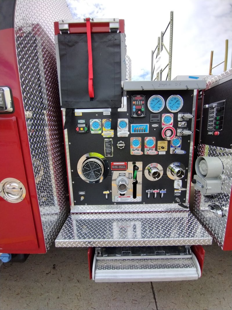 MacQueen B 65 jpg 1
