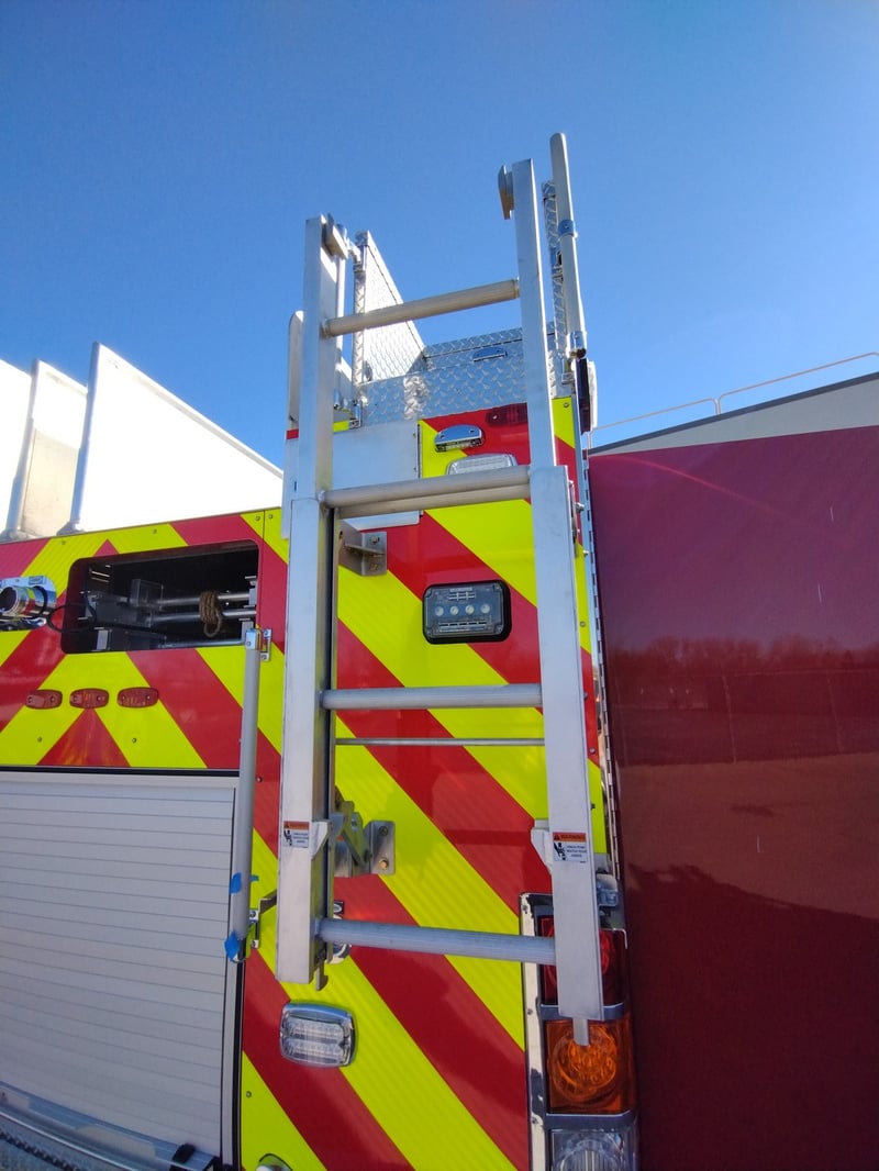 MacQueen Emergency A (353) JPG