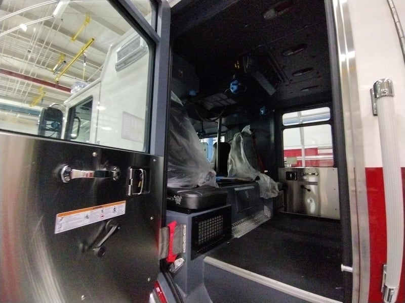 MacQueen Emergency A 01 (11) JPG