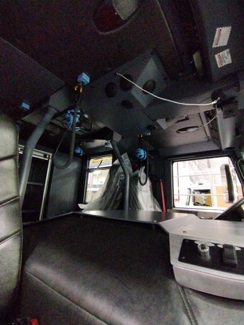 MacQueen Emergency A 01 (41) JPG