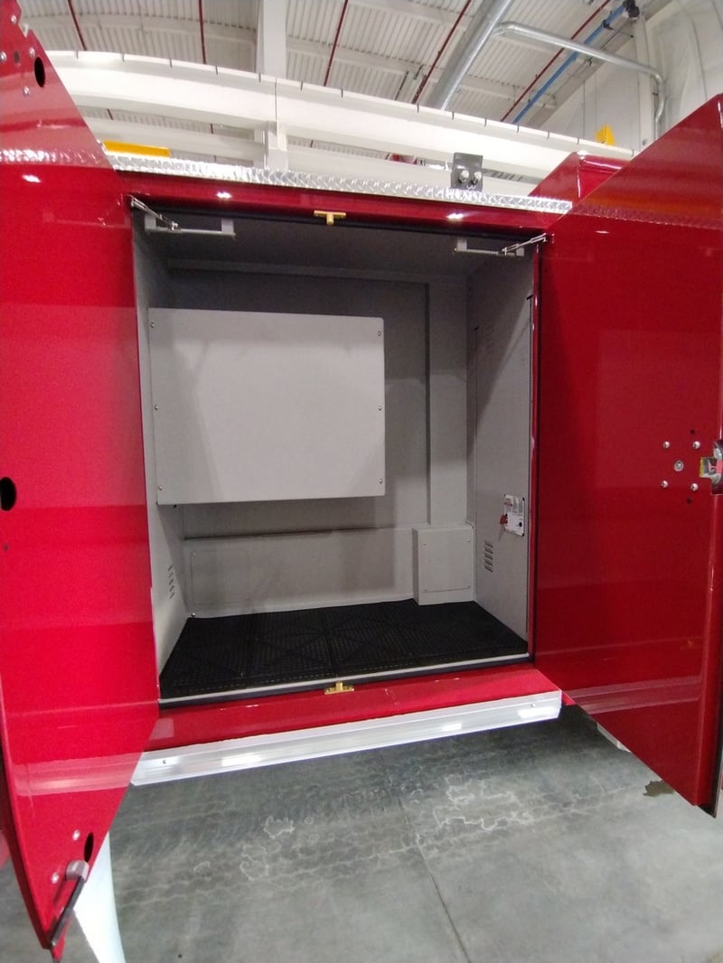 MacQueen Emergency A 01 (515) jpg