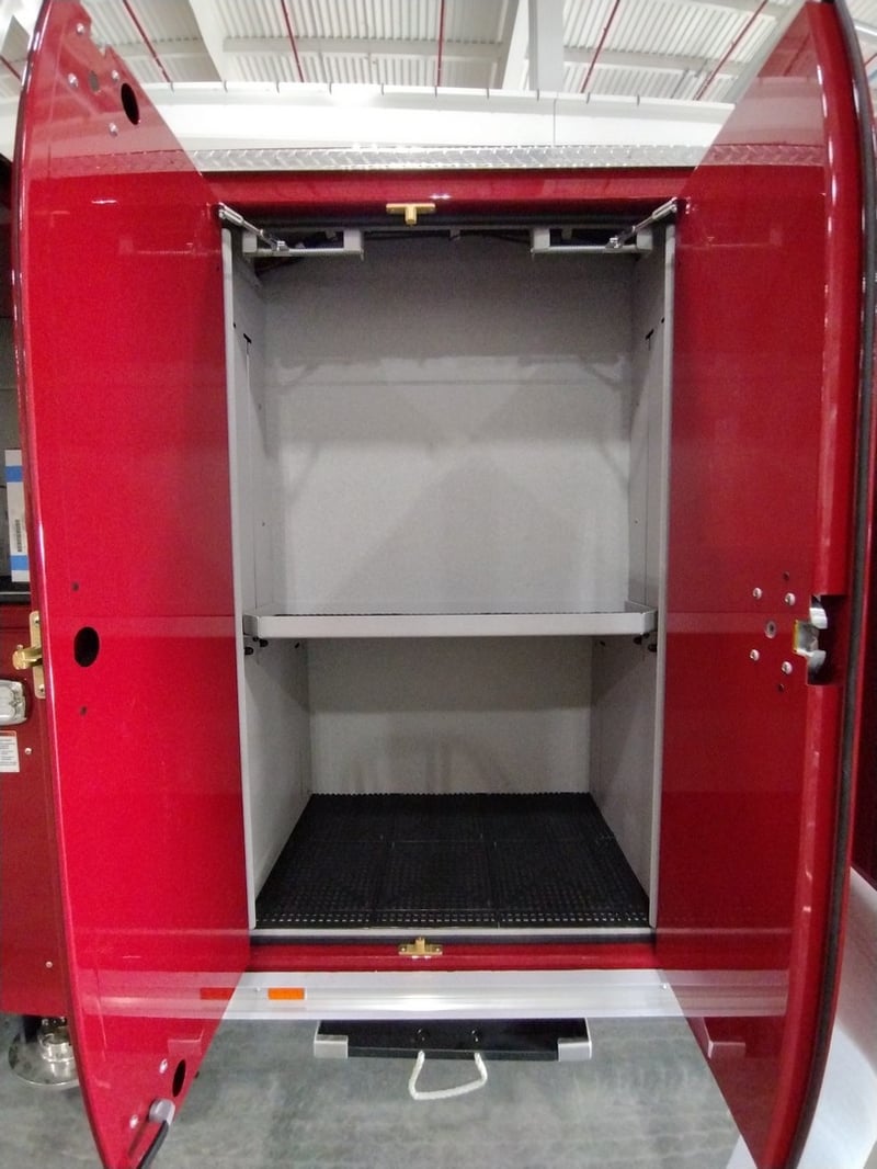 MacQueen Emergency A 01 (516) jpg