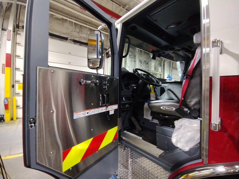 MacQueen Emergency A 01 (74) JPG