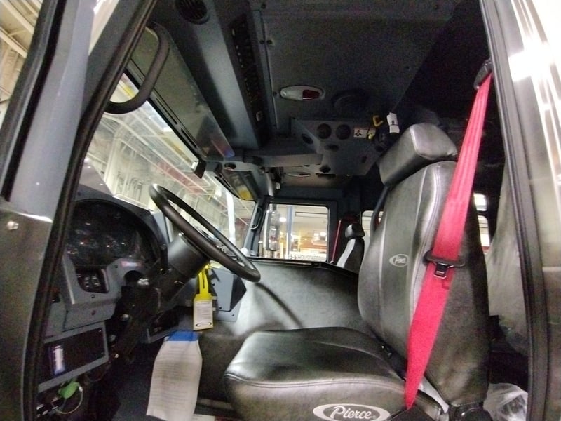 MacQueen Emergency A 01 (76) JPG