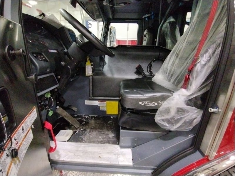 MacQueen Emergency A 01 (8) JPG