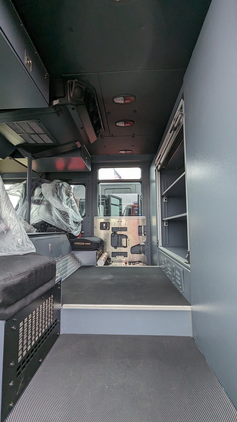 MacQueen Emergency A 120 JPG