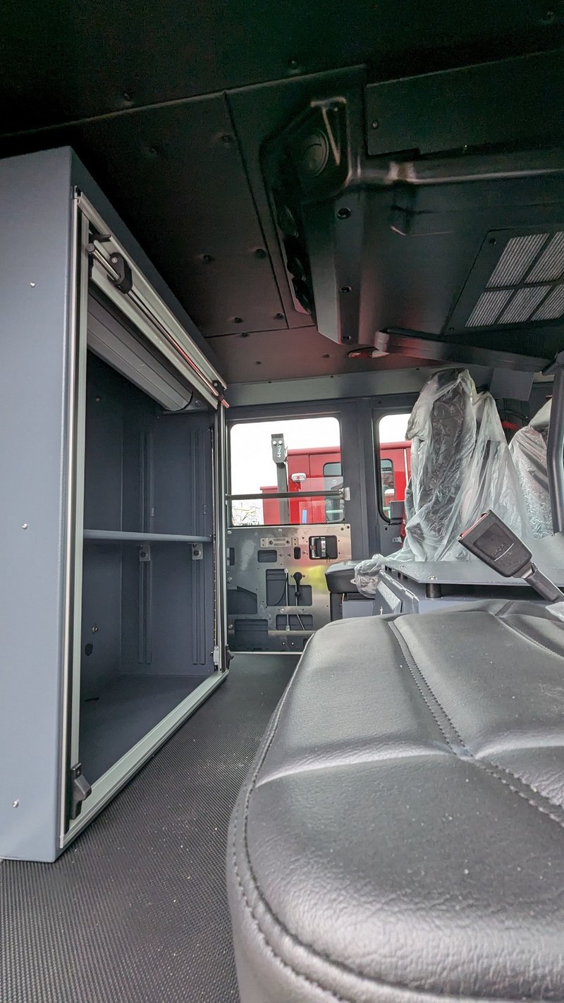 MacQueen Emergency A 171 JPG 1