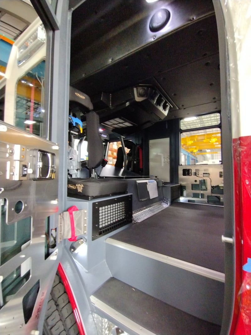 MacQueen Emergency A 358 jpg