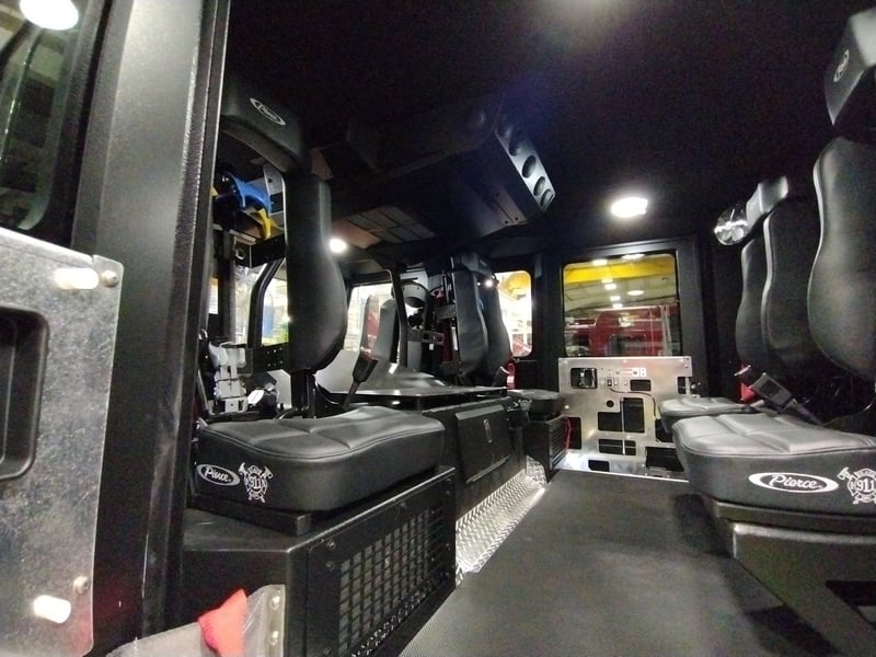 MacQueen Emergency A 392 jpg 3