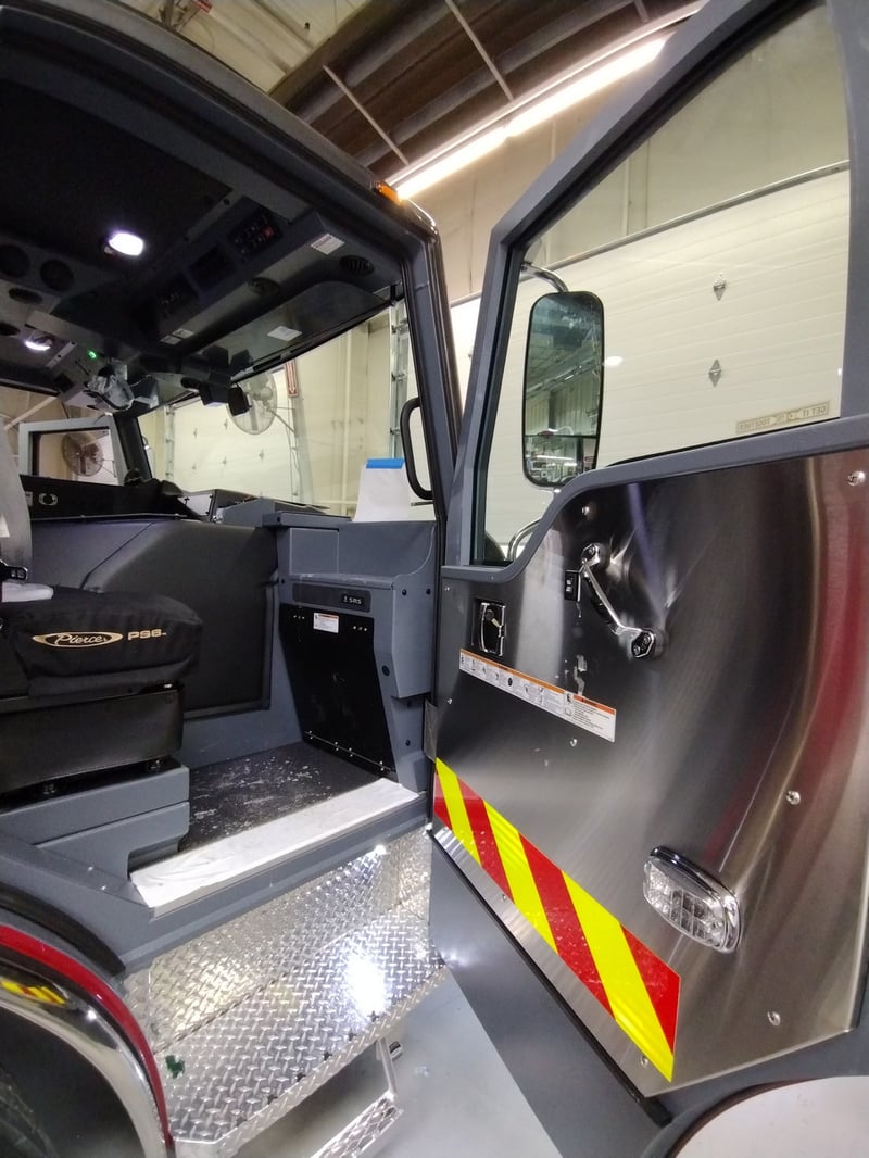 MacQueen Emergency A 462 JPG