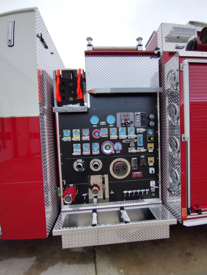 MacQueen Emergency A 573 jpg