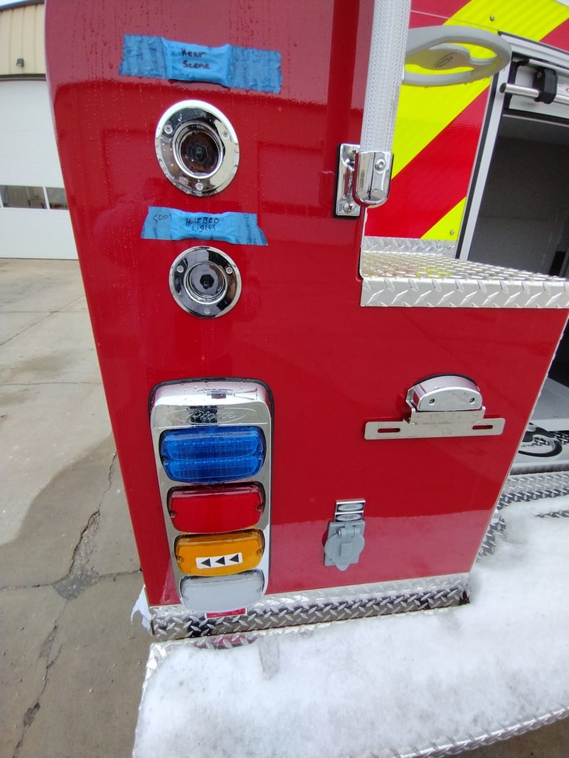 MacQueen Emergency A 601 jpg