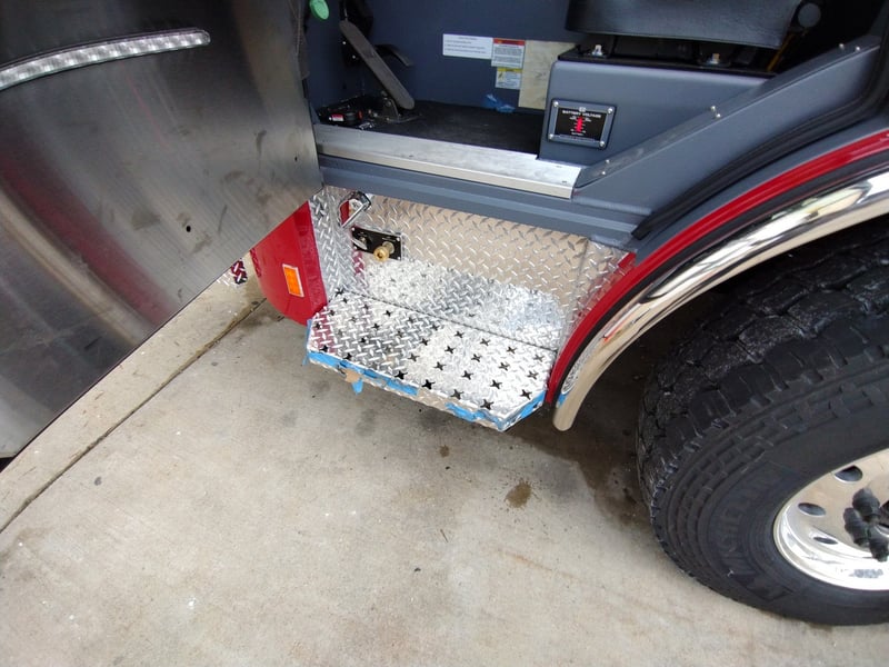 MacQueen Emergency A 616 jpg