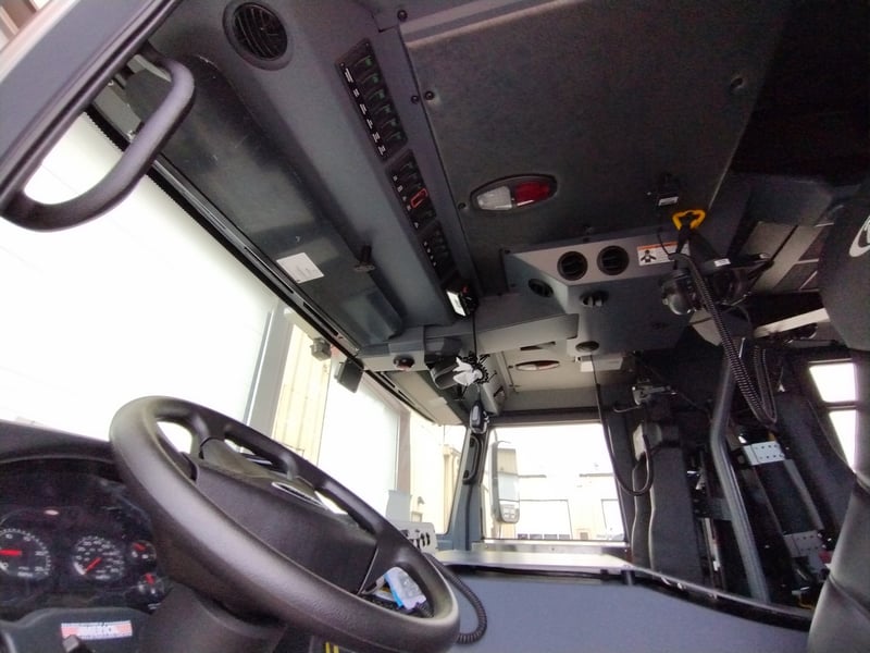 MacQueen Emergency A 619 jpg