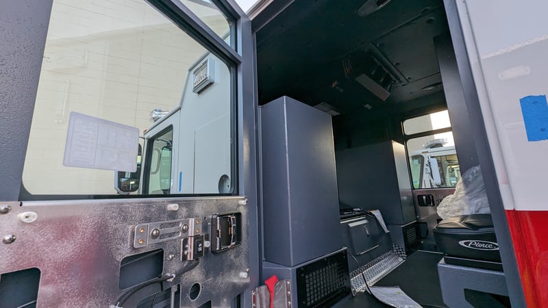 MacQueen Emergency A 638 jpg