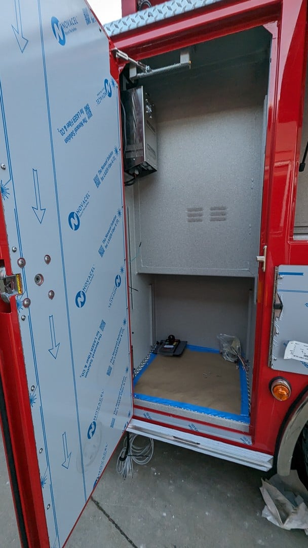 MacQueen Emergency A 648 jpg