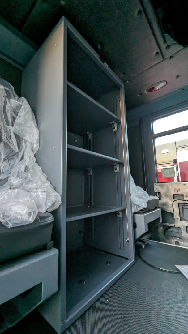 MacQueen Emergency A 669 jpg