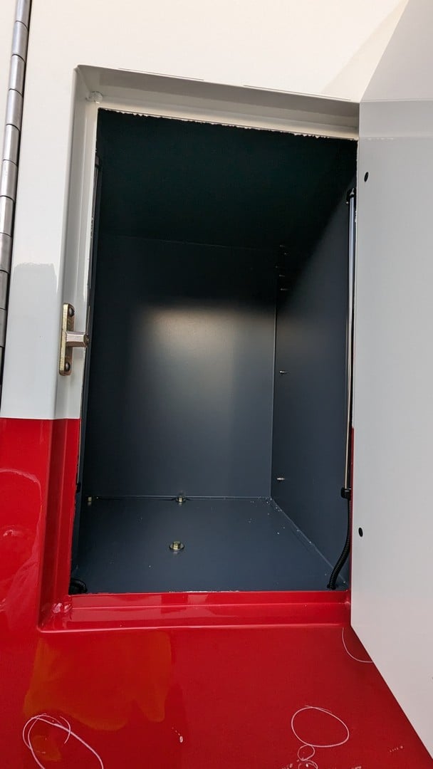 MacQueen Emergency A 670 jpg