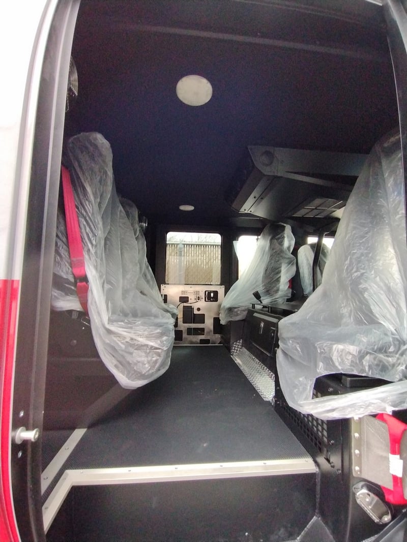MacQueen Emergency B 33 jpg 3